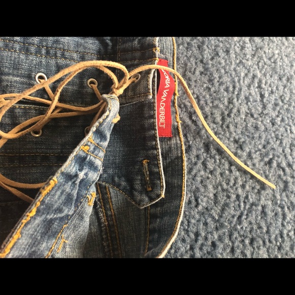 Capris - Picture 3 of 3